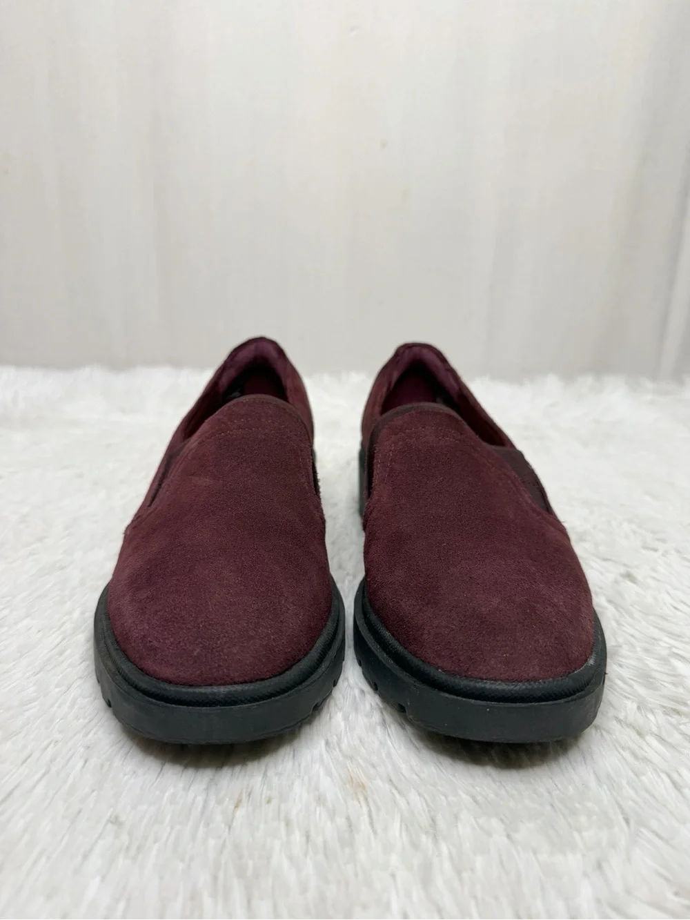 CLARKS / Calla Rae Plum Purple Suede Slip-on Comfort Loafers / 7.5 WIDE